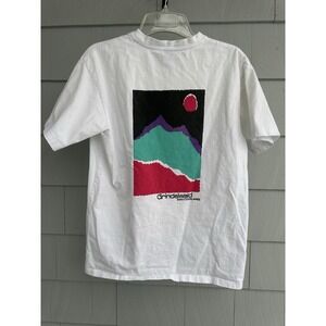 Early 90s Grindelwald Switzerland Vintage‎ Ski Graphic T-Shirt Medium